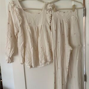 Nothing fits but Daisy two piece